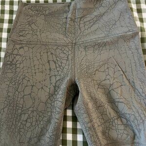 Lululemon Wunder Train High-Rise Short 6"